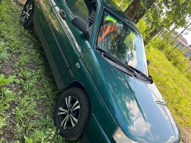 Зелений ВАЗ 2112, об'ємом двигуна 1.5 л та пробігом 196 тис. км за 1400 $, фото 1 на Automoto.ua