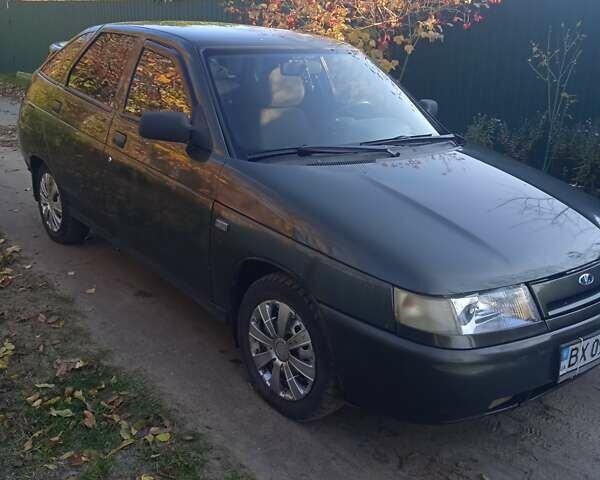 Зеленый ВАЗ 2112, объемом двигателя 1.5 л и пробегом 254 тыс. км за 1400 $, фото 1 на Automoto.ua