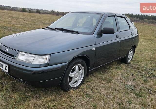 Зелений ВАЗ 2112, об'ємом двигуна 1.6 л та пробігом 30 тис. км за 4200 $, фото 1 на Automoto.ua