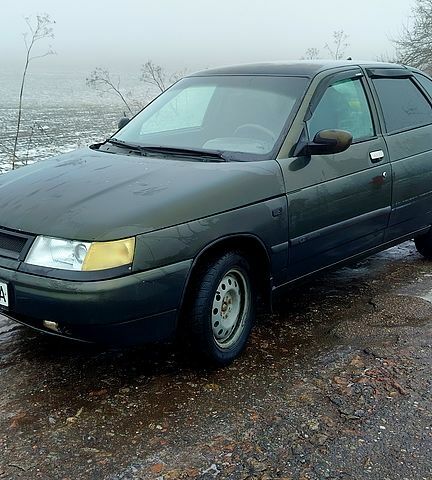 Зелений ВАЗ 2112, об'ємом двигуна 1.6 л та пробігом 1750 тис. км за 2000 $, фото 1 на Automoto.ua