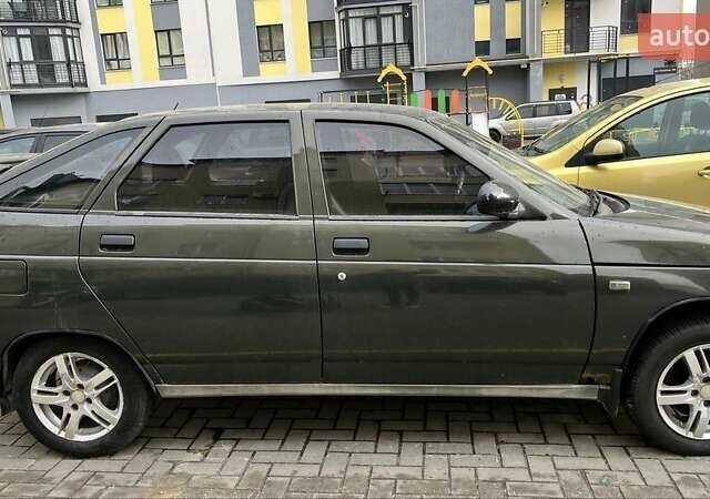 Зеленый ВАЗ 2112, объемом двигателя 1.6 л и пробегом 90 тыс. км за 2000 $, фото 1 на Automoto.ua