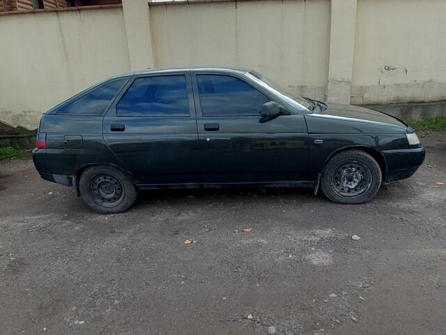 Зелений ВАЗ 2112, об'ємом двигуна 1.6 л та пробігом 212 тис. км за 2200 $, фото 1 на Automoto.ua