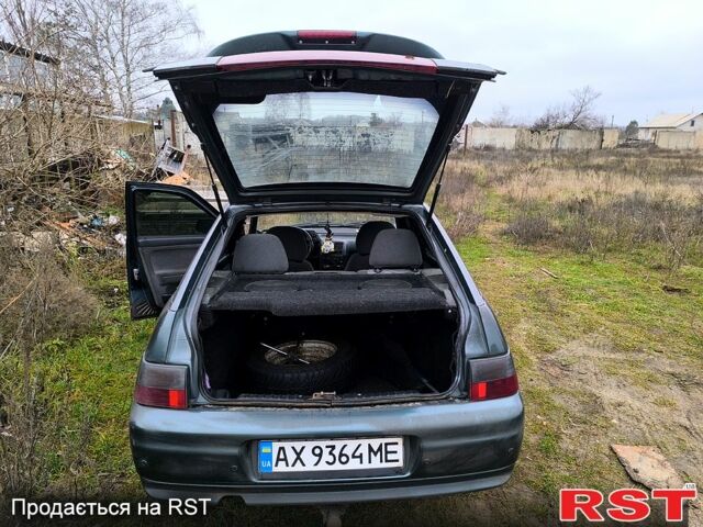 Зелений ВАЗ 2112, об'ємом двигуна 1.6 л та пробігом 300 тис. км за 1650 $, фото 1 на Automoto.ua