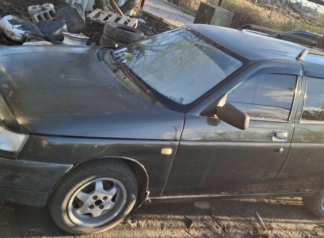 Зеленый ВАЗ 2112, объемом двигателя 1.6 л и пробегом 160 тыс. км за 1400 $, фото 1 на Automoto.ua