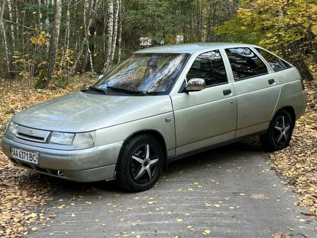 ВАЗ 21124 2006 у Белой Церкве на Automoto.ua Сірий ВАЗ 21124, об'ємом двигуна 1.6 л та пробігом 211 тис. км за 1500 $, фото 1 на Automoto.ua