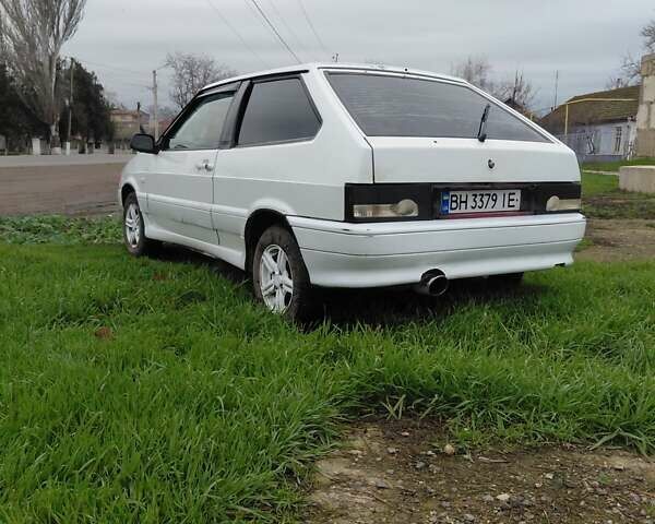 Білий ВАЗ 2113 Самара, об'ємом двигуна 1.6 л та пробігом 161 тис. км за 1400 $, фото 1 на Automoto.ua