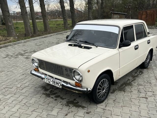 Белый ВАЗ 2113 Самара, объемом двигателя 1.3 л и пробегом 100 тыс. км за 650 $, фото 1 на Automoto.ua