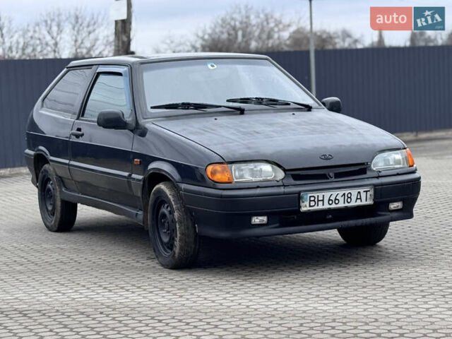 Черный ВАЗ 2113 Самара, объемом двигателя 1.5 л и пробегом 250 тыс. км за 1550 $, фото 1 на Automoto.ua