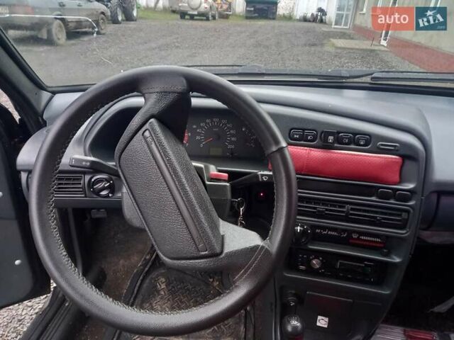Черный ВАЗ 2113 Самара, объемом двигателя 0 л и пробегом 130 тыс. км за 1550 $, фото 1 на Automoto.ua