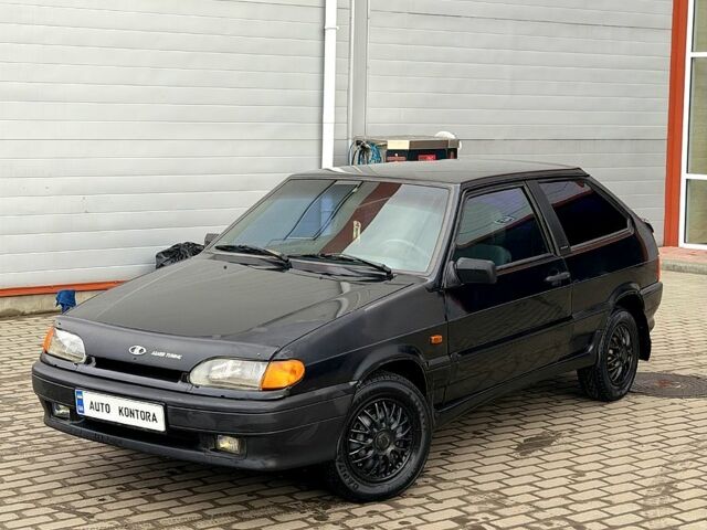 Черный ВАЗ 2113 Самара, объемом двигателя 1.6 л и пробегом 200 тыс. км за 1950 $, фото 1 на Automoto.ua