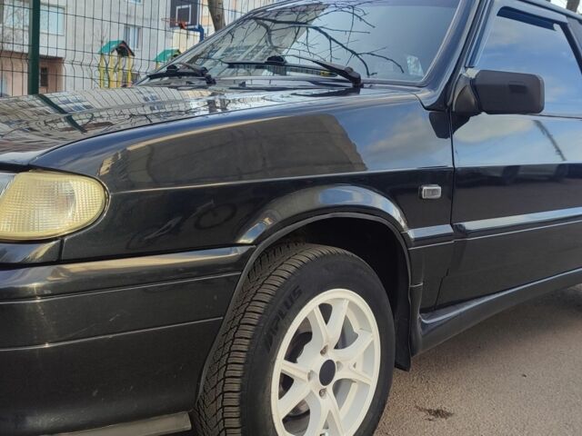 Черный ВАЗ 2113 Самара, объемом двигателя 1.6 л и пробегом 220 тыс. км за 1900 $, фото 1 на Automoto.ua