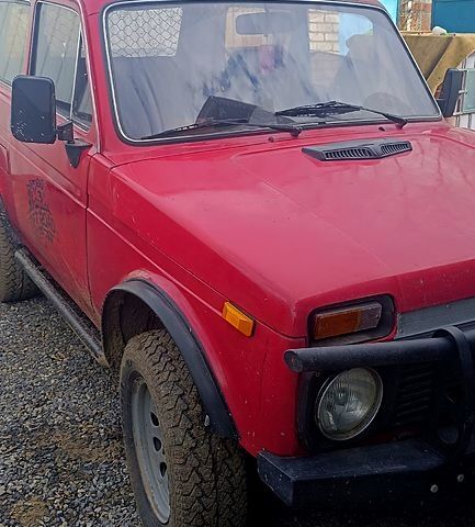 Красный ВАЗ 2113 Самара, объемом двигателя 1.6 л и пробегом 145 тыс. км за 1850 $, фото 1 на Automoto.ua