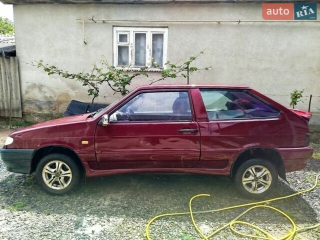 Красный ВАЗ 2113 Самара, объемом двигателя 1.5 л и пробегом 309 тыс. км за 800 $, фото 1 на Automoto.ua