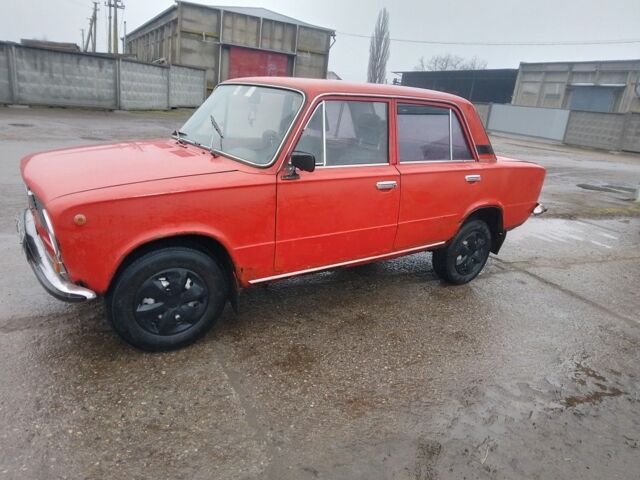 Червоний ВАЗ 2113 Самара, об'ємом двигуна 1.3 л та пробігом 563 тис. км за 466 $, фото 1 на Automoto.ua