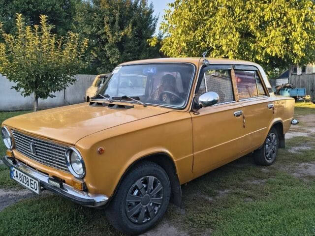 Желтый ВАЗ 2113 Самара, объемом двигателя 1.2 л и пробегом 100 тыс. км за 849 $, фото 1 на Automoto.ua