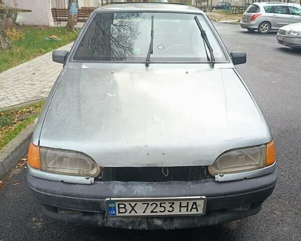 Серый ВАЗ 2113 Самара, объемом двигателя 1.6 л и пробегом 250 тыс. км за 715 $, фото 1 на Automoto.ua