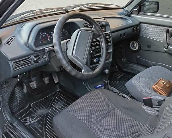 Сірий ВАЗ 2113 Самара, об'ємом двигуна 1.6 л та пробігом 145 тис. км за 2100 $, фото 1 на Automoto.ua