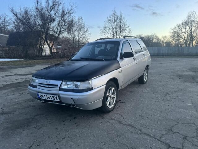 Серый ВАЗ 2113 Самара, объемом двигателя 1.5 л и пробегом 300 тыс. км за 900 $, фото 1 на Automoto.ua