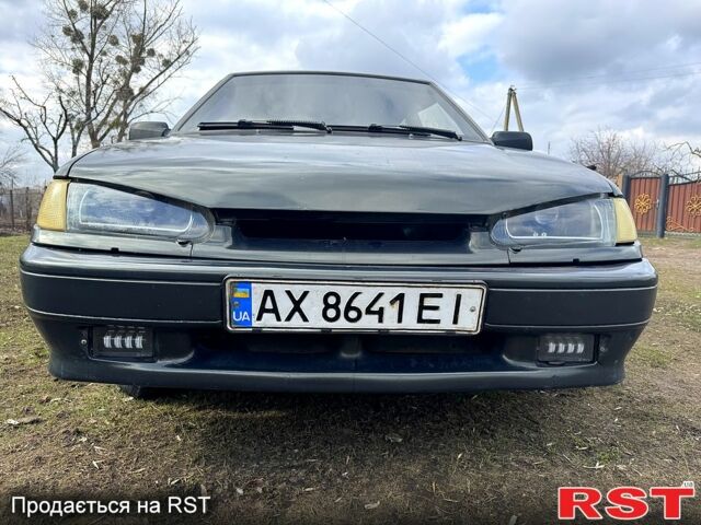 Зеленый ВАЗ 2113 Самара, объемом двигателя 1.5 л и пробегом 317 тыс. км за 1600 $, фото 1 на Automoto.ua