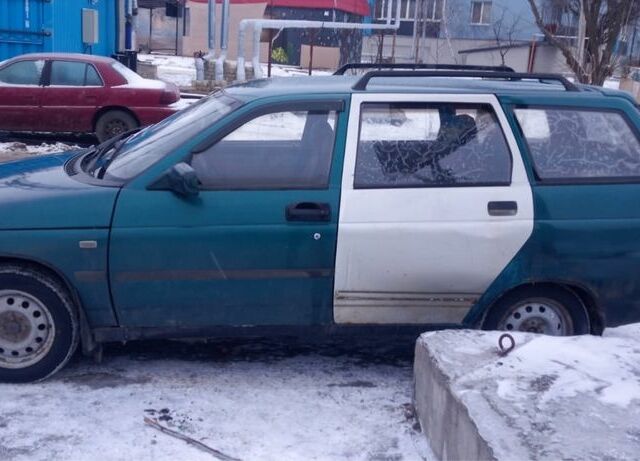 Зелений ВАЗ 2113 Самара, об'ємом двигуна 1.5 л та пробігом 200 тис. км за 1393 $, фото 1 на Automoto.ua