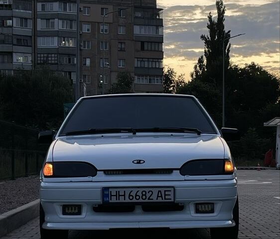 Белый ВАЗ 2114 Самара, объемом двигателя 1.6 л и пробегом 280 тыс. км за 2699 $, фото 1 на Automoto.ua
