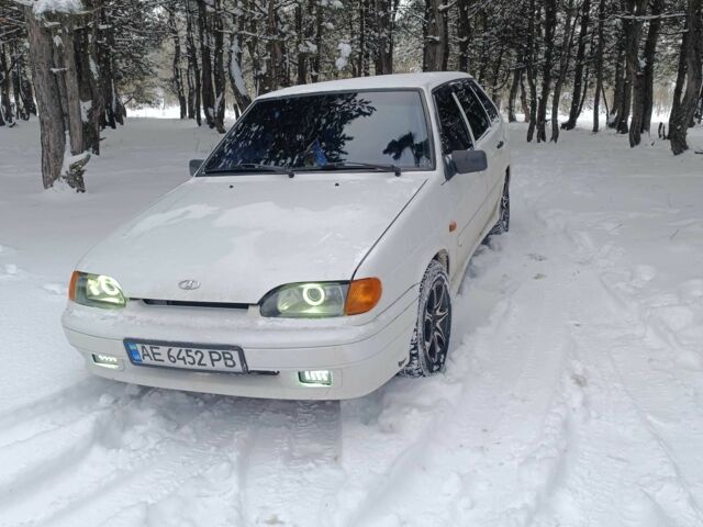 Белый ВАЗ 2114 Самара, объемом двигателя 1.6 л и пробегом 107 тыс. км за 2500 $, фото 1 на Automoto.ua