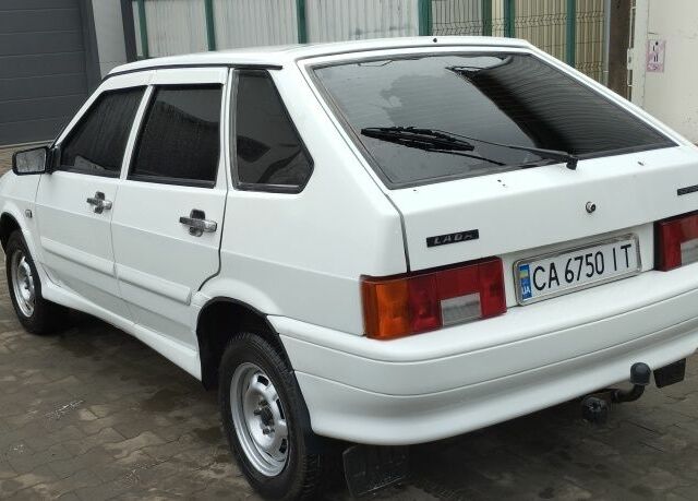 Белый ВАЗ 2114 Самара, объемом двигателя 1.6 л и пробегом 150 тыс. км за 2200 $, фото 1 на Automoto.ua