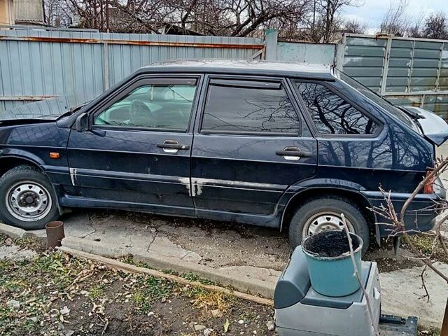 Черный ВАЗ 2114 Самара, объемом двигателя 1.6 л и пробегом 200 тыс. км за 1200 $, фото 1 на Automoto.ua