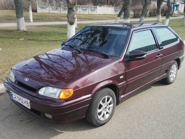 Красный ВАЗ 2114 Самара, объемом двигателя 1.6 л и пробегом 200 тыс. км за 2000 $, фото 1 на Automoto.ua