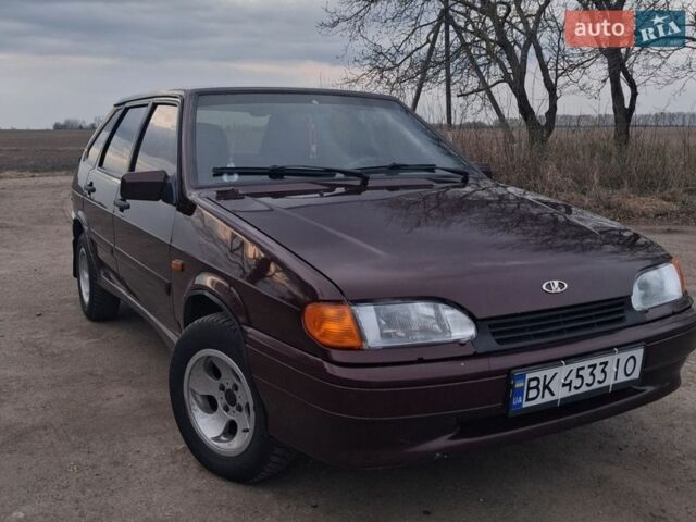 Красный ВАЗ 2114 Самара, объемом двигателя 1.6 л и пробегом 220 тыс. км за 2200 $, фото 1 на Automoto.ua