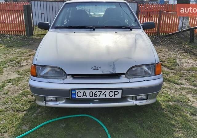 Серый ВАЗ 2114 Самара, объемом двигателя 1.5 л и пробегом 203 тыс. км за 1550 $, фото 1 на Automoto.ua