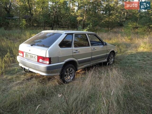 Серый ВАЗ 2114 Самара, объемом двигателя 1.5 л и пробегом 356 тыс. км за 1300 $, фото 1 на Automoto.ua