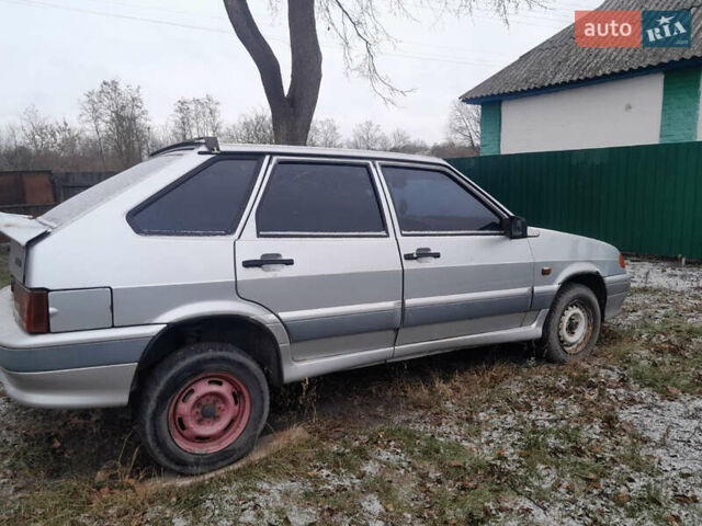 Серый ВАЗ 2114 Самара, объемом двигателя 1.6 л и пробегом 210 тыс. км за 1100 $, фото 1 на Automoto.ua
