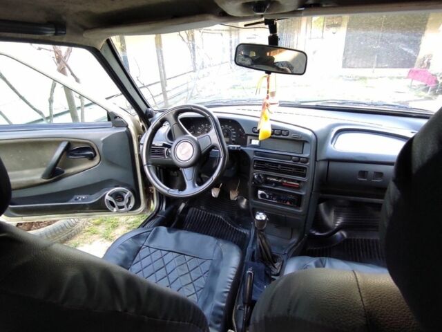 Серый ВАЗ 2114 Самара, объемом двигателя 1.5 л и пробегом 270 тыс. км за 1500 $, фото 1 на Automoto.ua