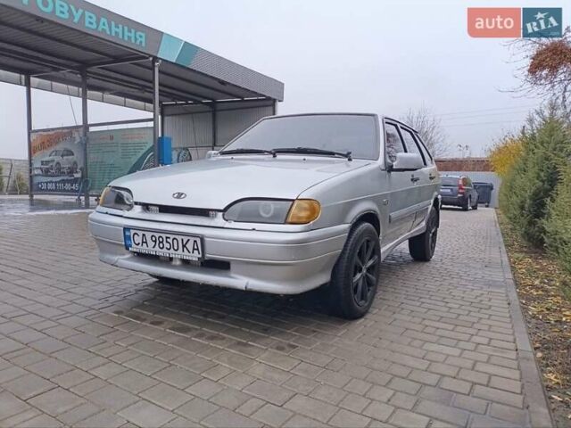 Серый ВАЗ 2114 Самара, объемом двигателя 1.6 л и пробегом 257 тыс. км за 2200 $, фото 1 на Automoto.ua