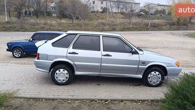 Серый ВАЗ 2114 Самара, объемом двигателя 1.6 л и пробегом 178 тыс. км за 2000 $, фото 1 на Automoto.ua