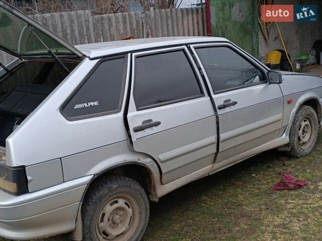 Серый ВАЗ 2114 Самара, объемом двигателя 1.6 л и пробегом 177 тыс. км за 2000 $, фото 1 на Automoto.ua