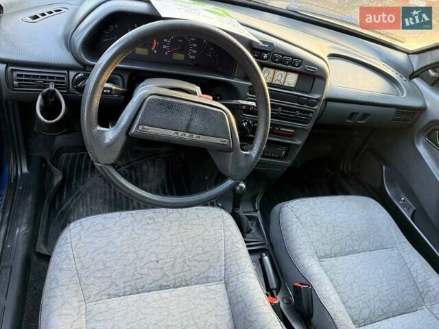 Синій ВАЗ 2114 Самара, об'ємом двигуна 1.6 л та пробігом 180 тис. км за 1700 $, фото 1 на Automoto.ua