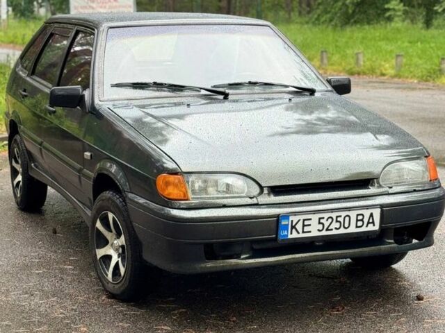 Зеленый ВАЗ 2114 Самара, объемом двигателя 1.5 л и пробегом 200 тыс. км за 2000 $, фото 1 на Automoto.ua