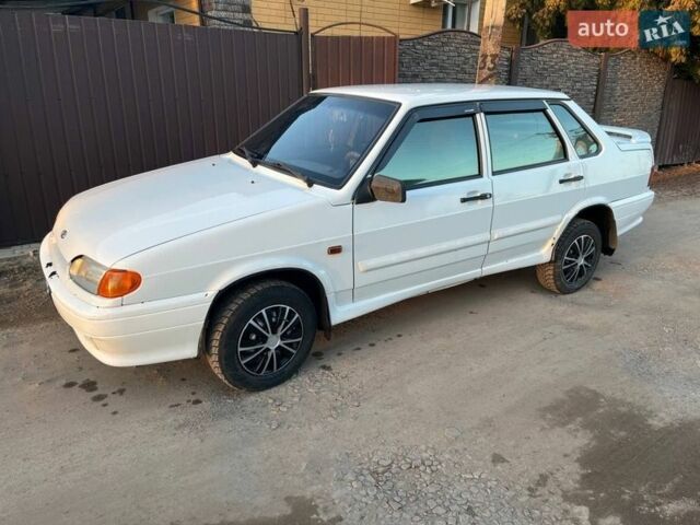 Белый ВАЗ 2115 Самара, объемом двигателя 1.6 л и пробегом 136 тыс. км за 2000 $, фото 1 на Automoto.ua