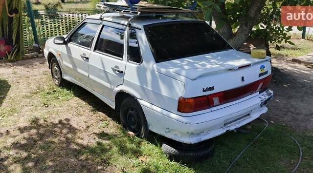Белый ВАЗ 2115 Самара, объемом двигателя 1.6 л и пробегом 100 тыс. км за 1800 $, фото 1 на Automoto.ua