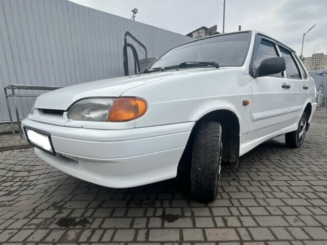 Белый ВАЗ 2115 Самара, объемом двигателя 1.6 л и пробегом 150 тыс. км за 3000 $, фото 1 на Automoto.ua