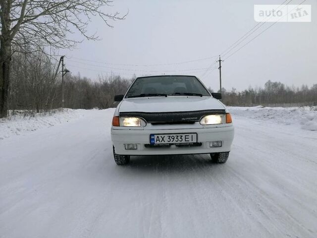 Белый ВАЗ 2115 Самара, объемом двигателя 1.6 л и пробегом 185 тыс. км за 3800 $, фото 1 на Automoto.ua