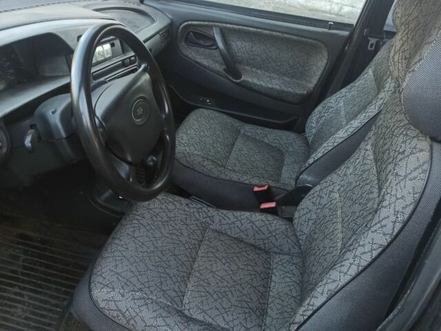 Черный ВАЗ 2115 Самара, объемом двигателя 0 л и пробегом 1000 тыс. км за 831 $, фото 1 на Automoto.ua