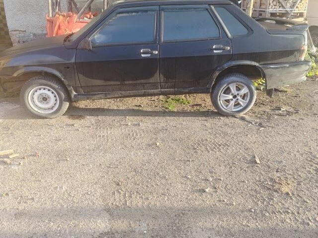 ВАЗ 2115 Самара 2007 у Калуше на Automoto.ua Чорний ВАЗ 2115 Самара, об'ємом двигуна 0 л та пробігом 10 тис. км за 1069 $, фото 1 на Automoto.ua