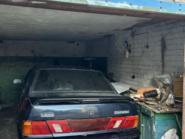 Чорний ВАЗ 2115 Самара, об'ємом двигуна 1.6 л та пробігом 400 тис. км за 2144 $, фото 1 на Automoto.ua