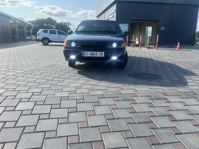 Черный ВАЗ 2115 Самара, объемом двигателя 1.6 л и пробегом 350 тыс. км за 2000 $, фото 1 на Automoto.ua