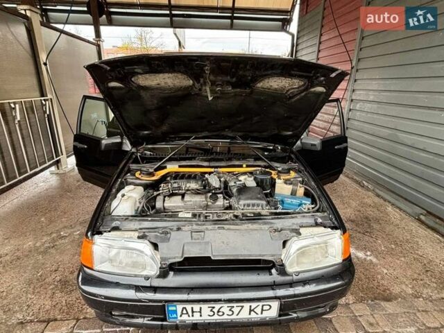 Чорний ВАЗ 2115 Самара, об'ємом двигуна 1.6 л та пробігом 183 тис. км за 1800 $, фото 1 на Automoto.ua