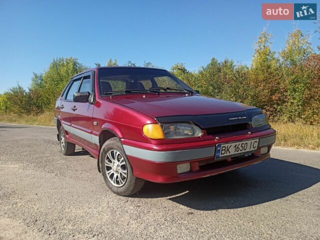 Красный ВАЗ 2115 Самара, объемом двигателя 1.5 л и пробегом 181 тыс. км за 1450 $, фото 1 на Automoto.ua