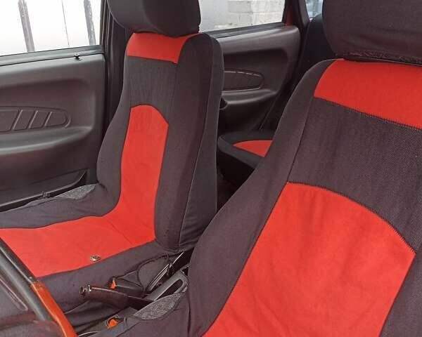 Красный ВАЗ 2115 Самара, объемом двигателя 1.5 л и пробегом 153 тыс. км за 1900 $, фото 1 на Automoto.ua